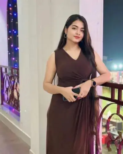 Escorts Service Khoyrasol